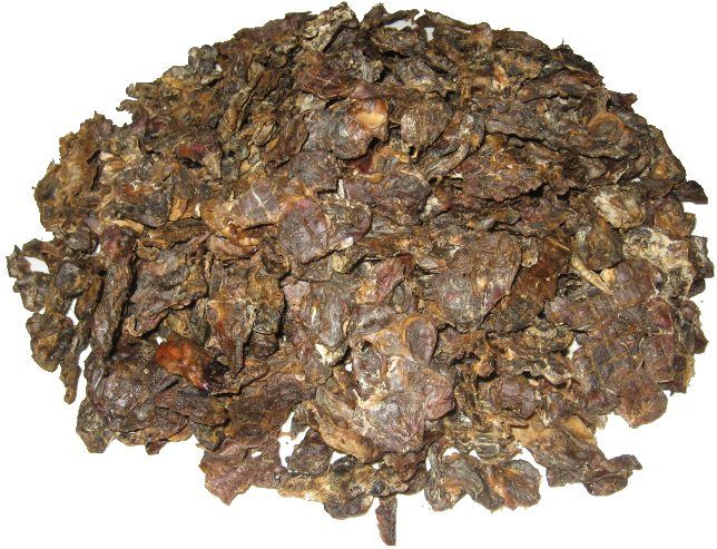 Su&scaron;en&eacute; drůbež&iacute; žaludky, l&aacute;kav&aacute; pochoutka pro velk&eacute; i mal&eacute; pejsky.