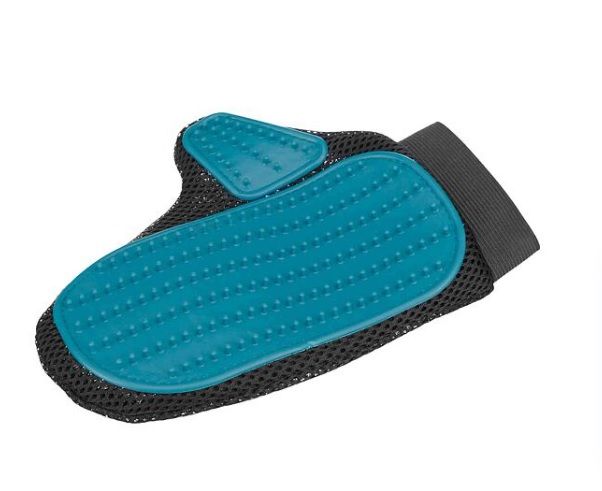 Pečuj&iacute;c&iacute; rukavice s jemn&yacute;mi gumov&yacute;mi zuby 18x24 cm