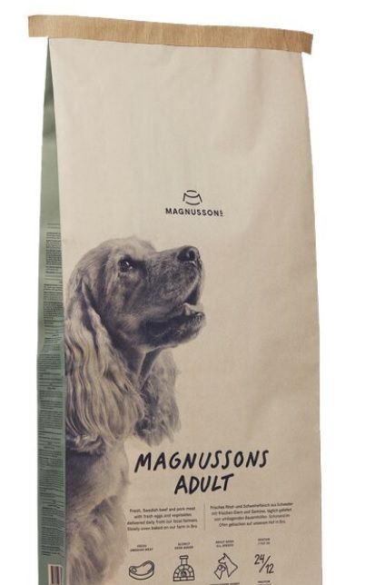Magnusson Adult meat biscuit je krmivo pro dospěl&eacute; psy v&scaron;ech plemen ze 100% čerstv&eacute;ho masa a vynikaj&iacute;c&iacute;ch čerstv&yacute;ch surovin. Po&scaron;tovn&eacute; zdarma, doprava zdarma, skladem!