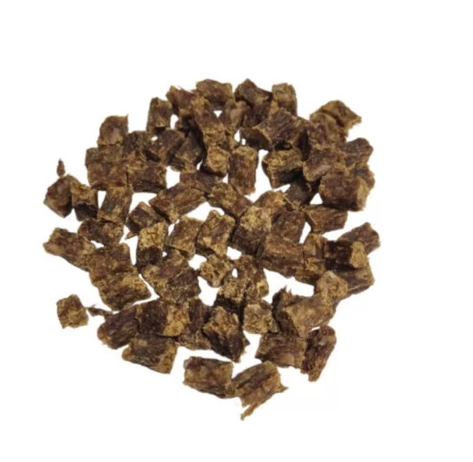 Př&iacute;rodn&iacute; tr&eacute;ninkov&eacute; pamlsky ze 100% hověz&iacute;ho masa jsou chutnou, lehce stravitelnou odměnou pro psy, kter&aacute; podporuje zdrav&eacute; zuby a uspokojuje jejich přirozenou potřebu žv&yacute;k&aacute;n&iacute;